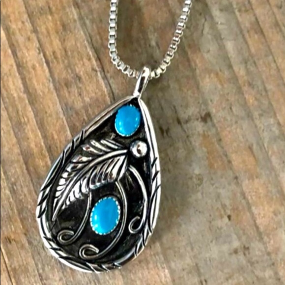 Silver and Turquoise Leaf Boho Pendant - Picture 4 of 9